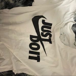 Nike T-shirt NWOT
